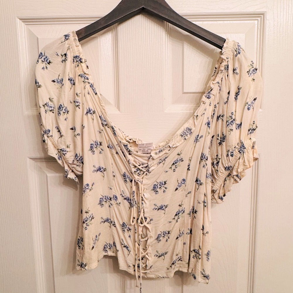 American Eagle White with Blue Floral Crop Top with Cinched Back.
